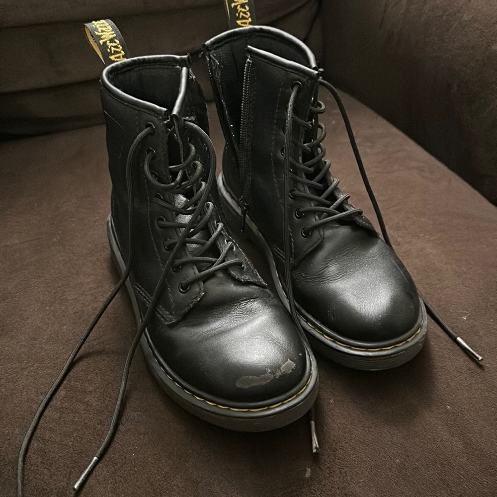 Dr. Martens. Zip-up sides. Size 2.